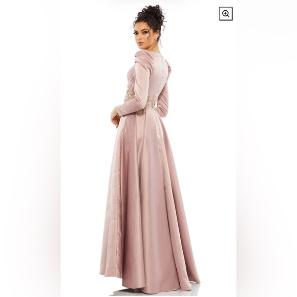 Puff shoulder floral appliqué matte satin gown - Picture 2 of 3